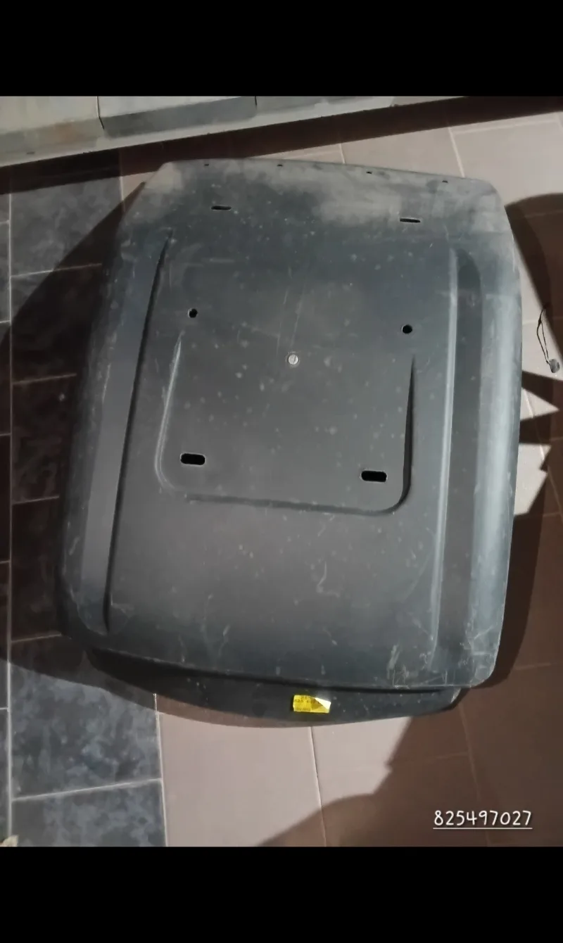 Garde Boue Aile  Supérieure RENAULT