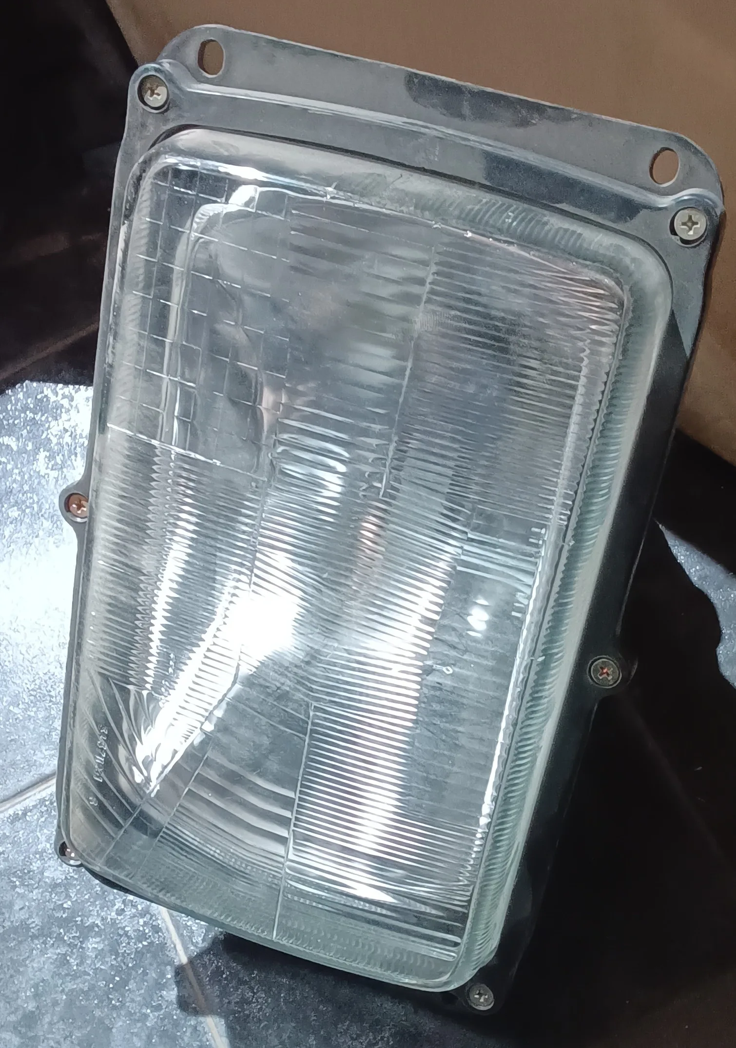 Phare KAMAZ Droite